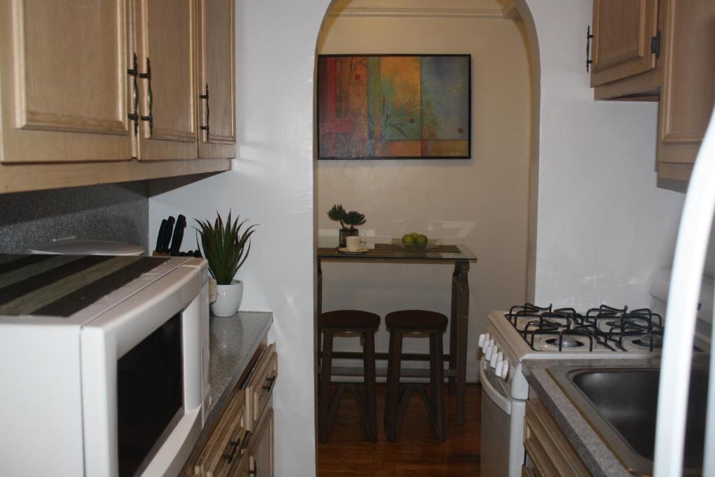 Midtown East Residence Apartment *