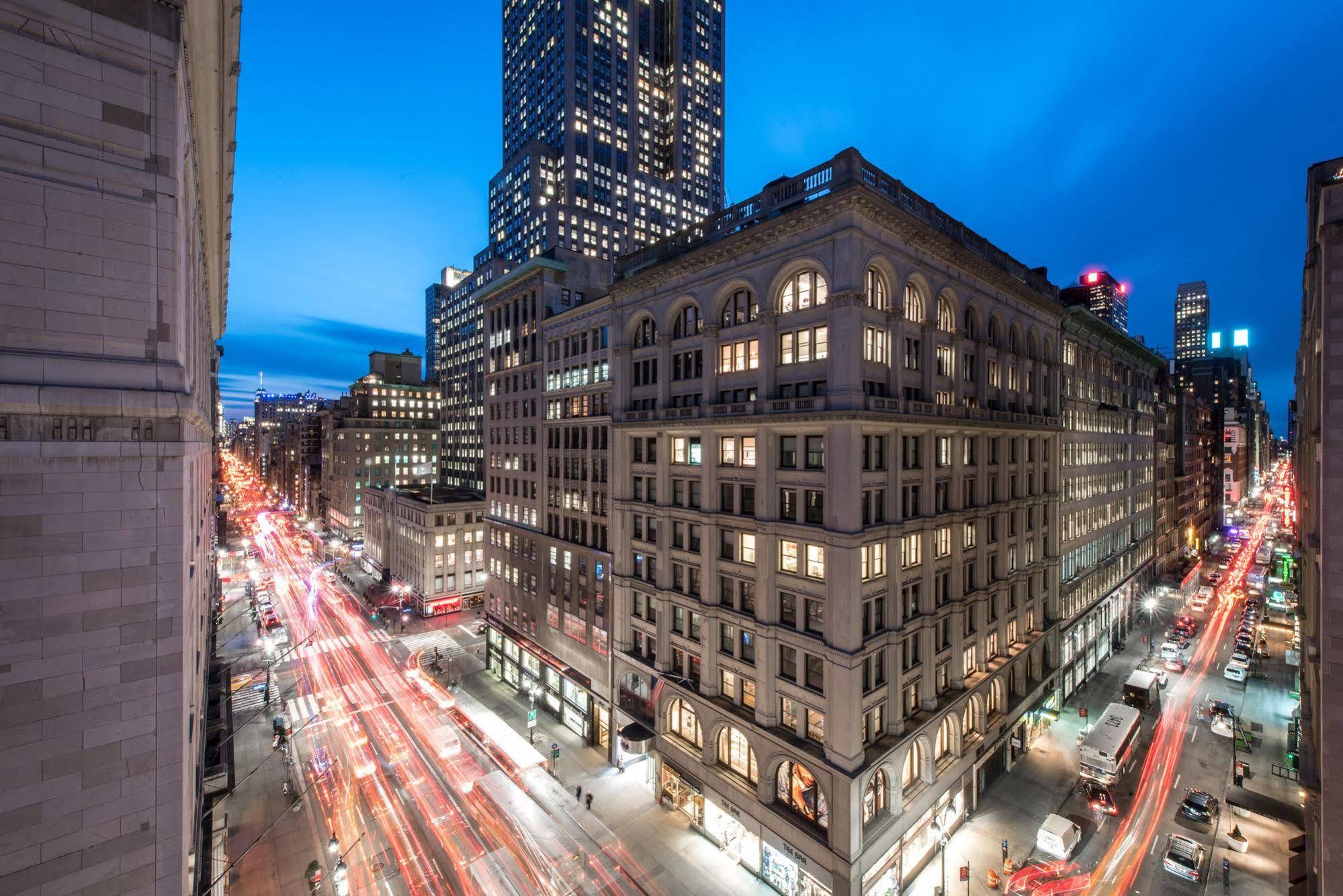 U Fifth Avenue, Empire State Building Nueva York