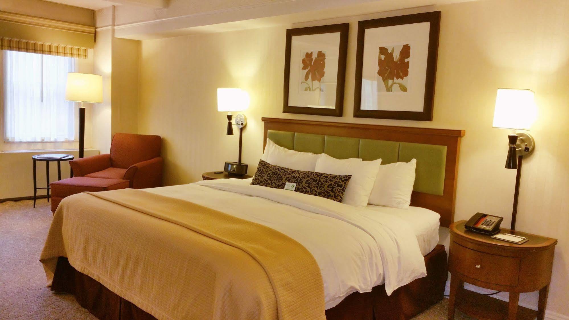 San Carlos Hotel