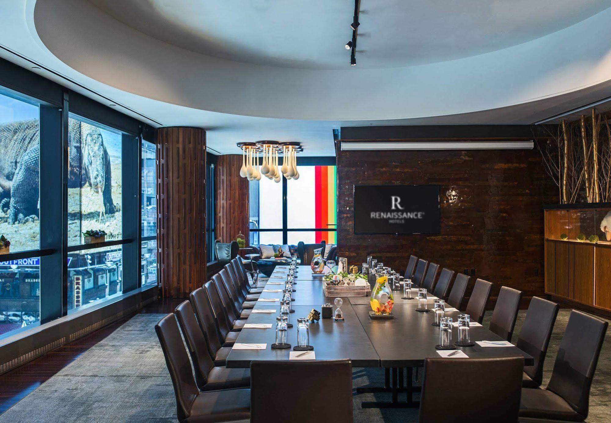 Renaissance Times Square 4*