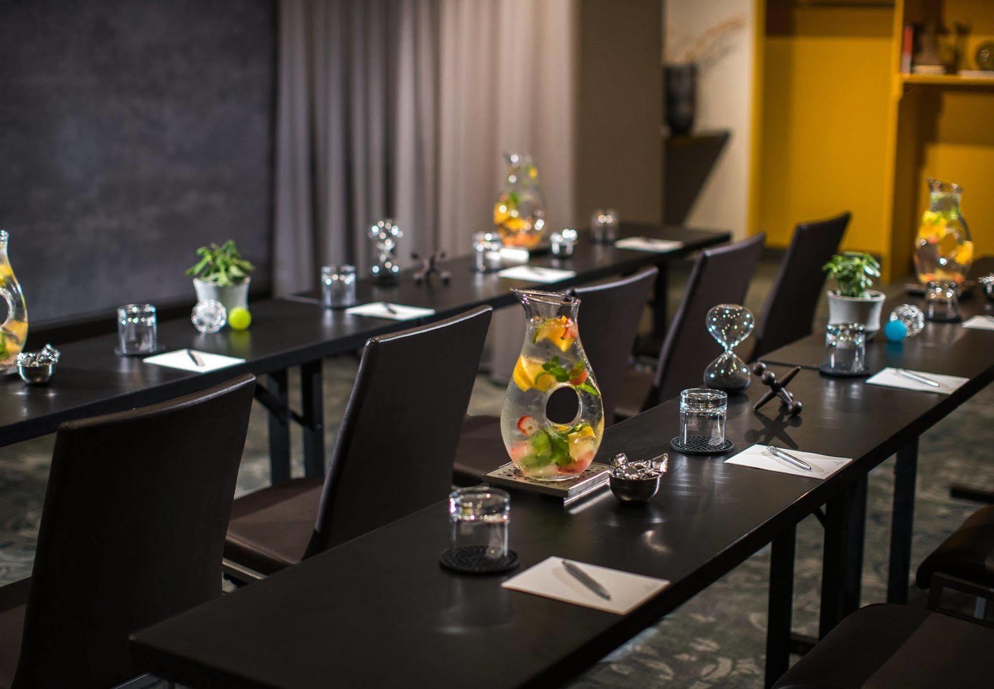 Renaissance Times Square Hotel 4*