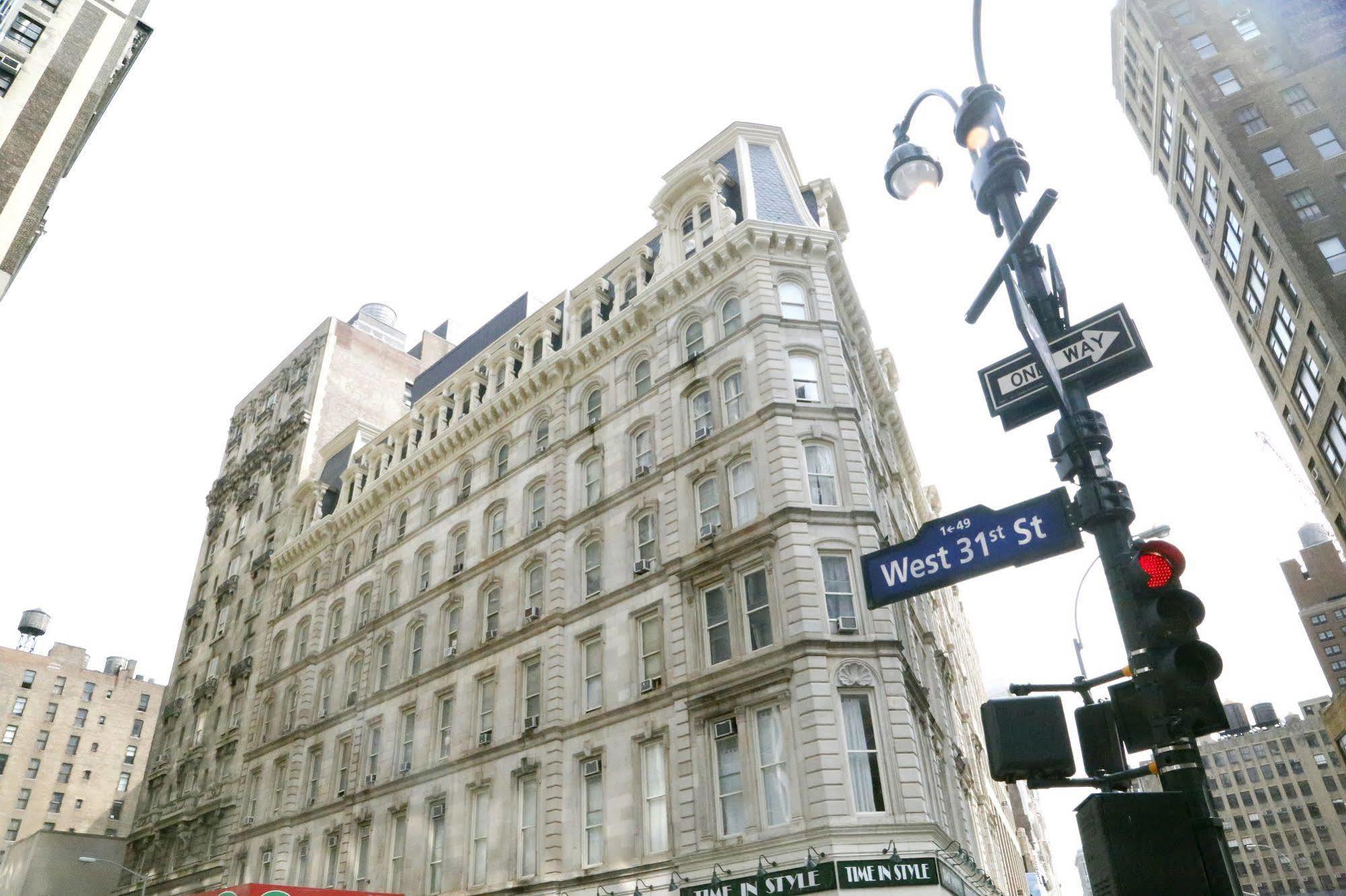 The Nomad 2* Nova York