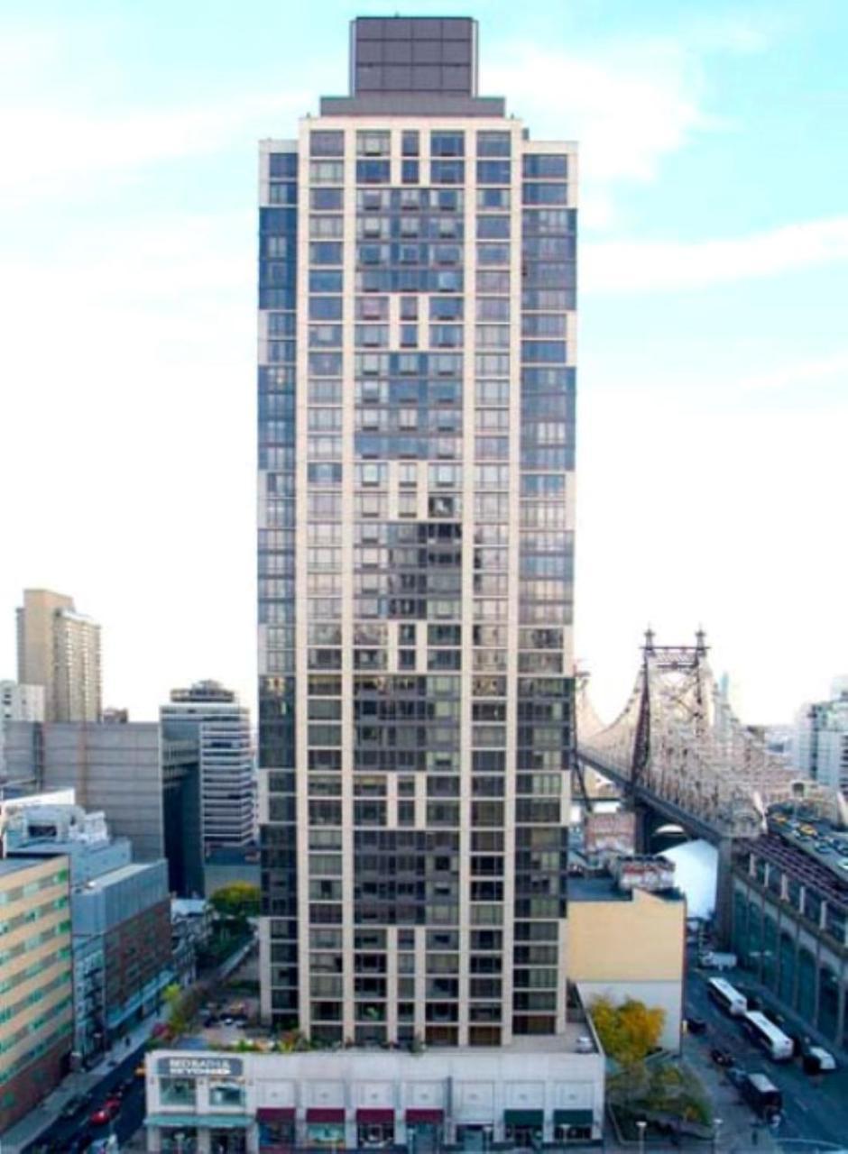 Apartment Churchill Living Bridge Tower Place New York