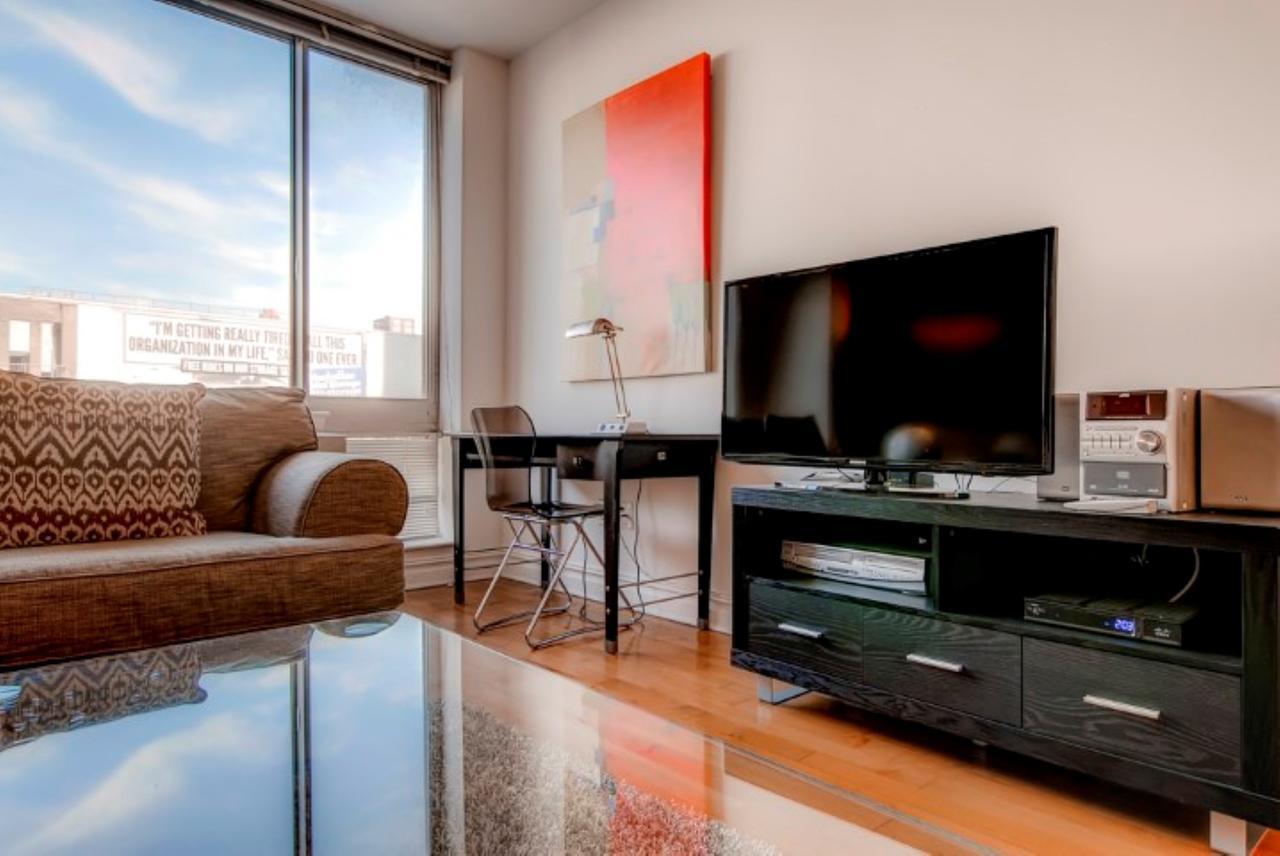 Churchill Living Bridge Tower Place Apartment