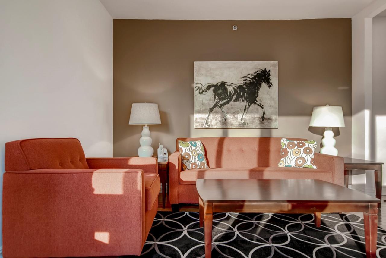 Churchill Living Bridge Tower Place Apartment *