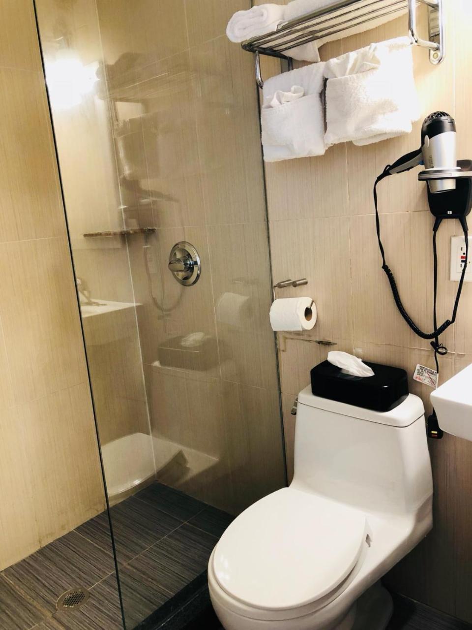 The Vue Express @ 39th Street Hotel New York
