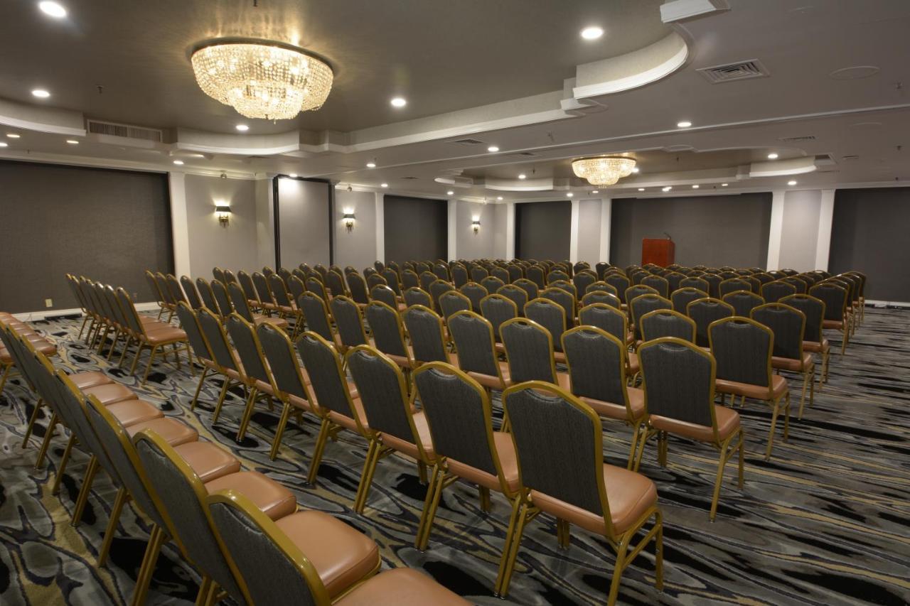 Hotel Adria Hotel&conference Center 3*