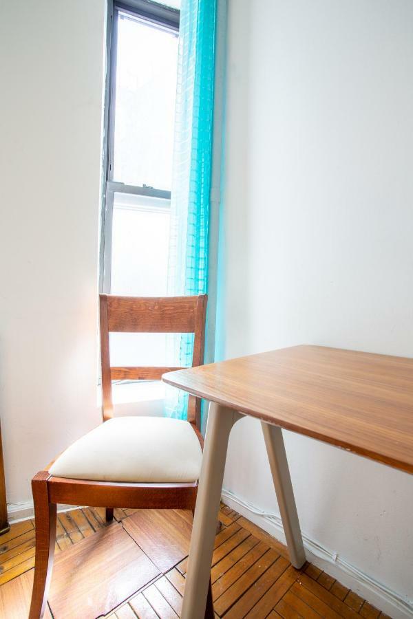2 Bedroom Hell's Kitchen Appartement *