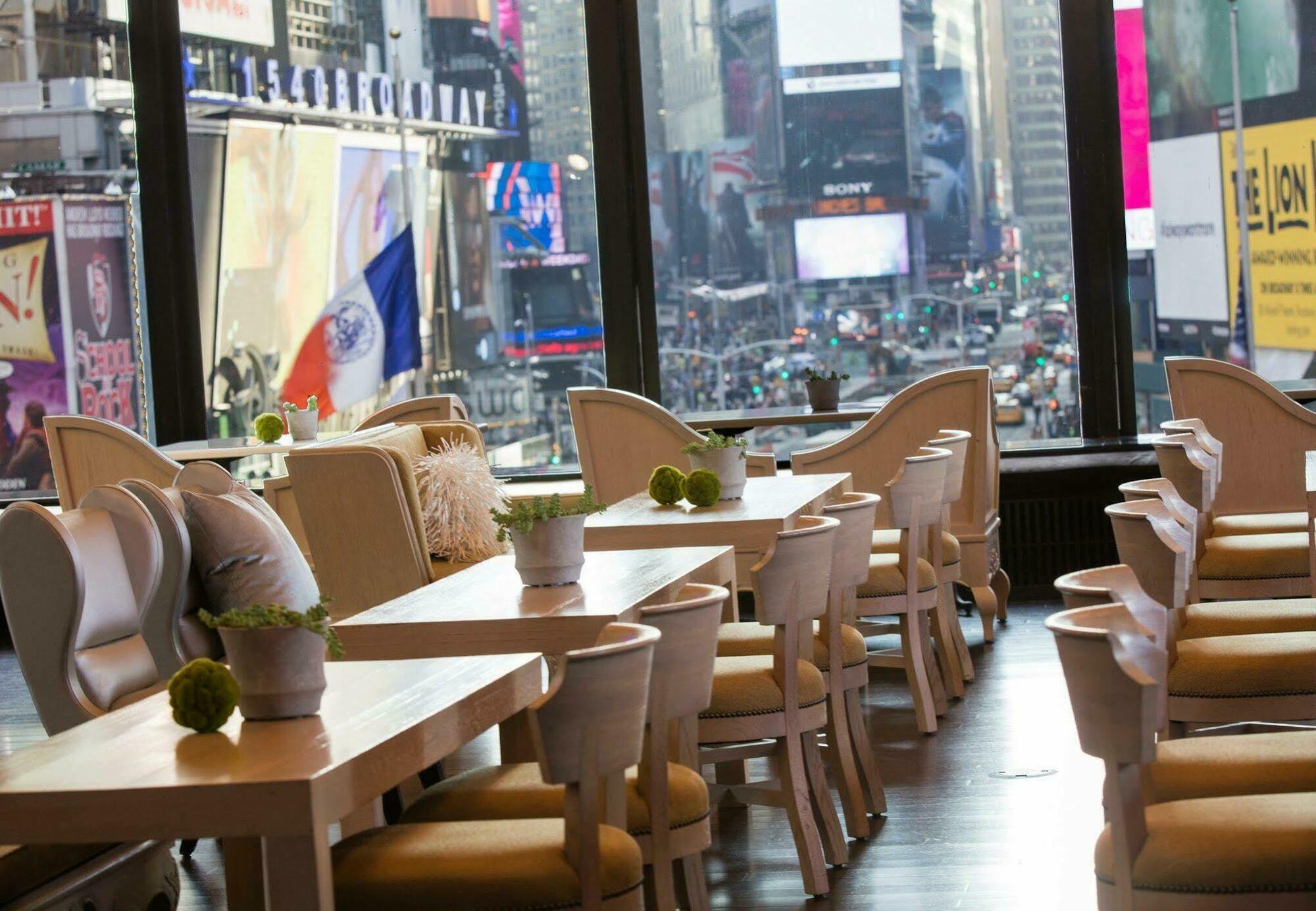 Hotel Renaissance Times Square 4*