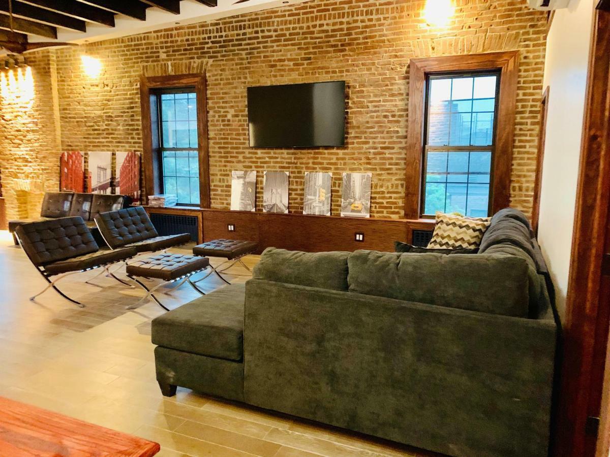 Lavish Totally Renovated Loft Apartment! Appartement *