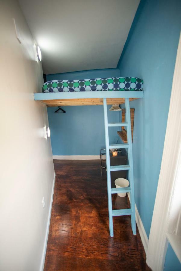 Private In A Shared 15 Minutes To Times Square! Privat bolig