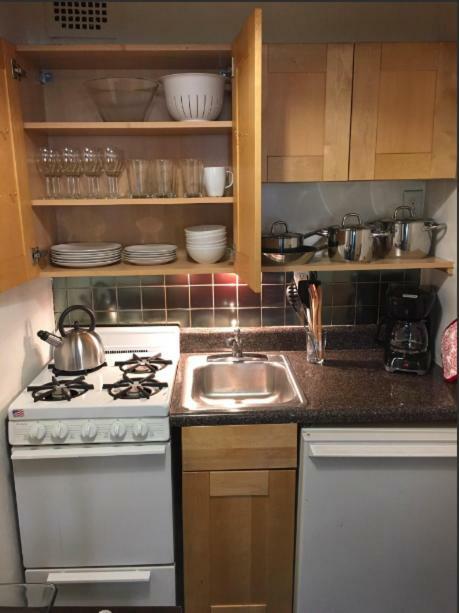 Studio 1 Block Away From Times Square Apartment