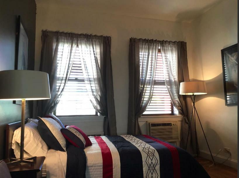 Studio 1 Block Away From Times Square Apartment *