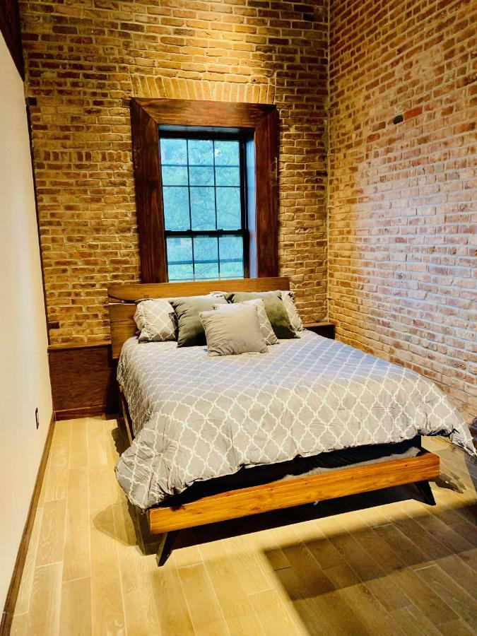 Lavish Totally Renovated Loft Apartment! Appartement *