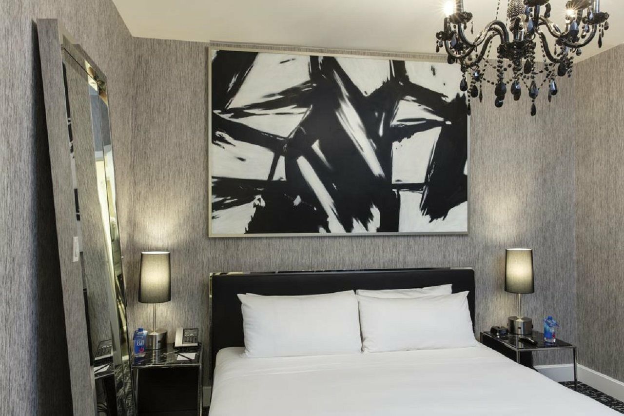 Hotel Square At Times Square 3*