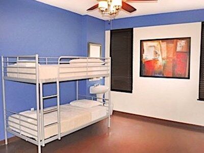 Hostal Broadway & Nueva York