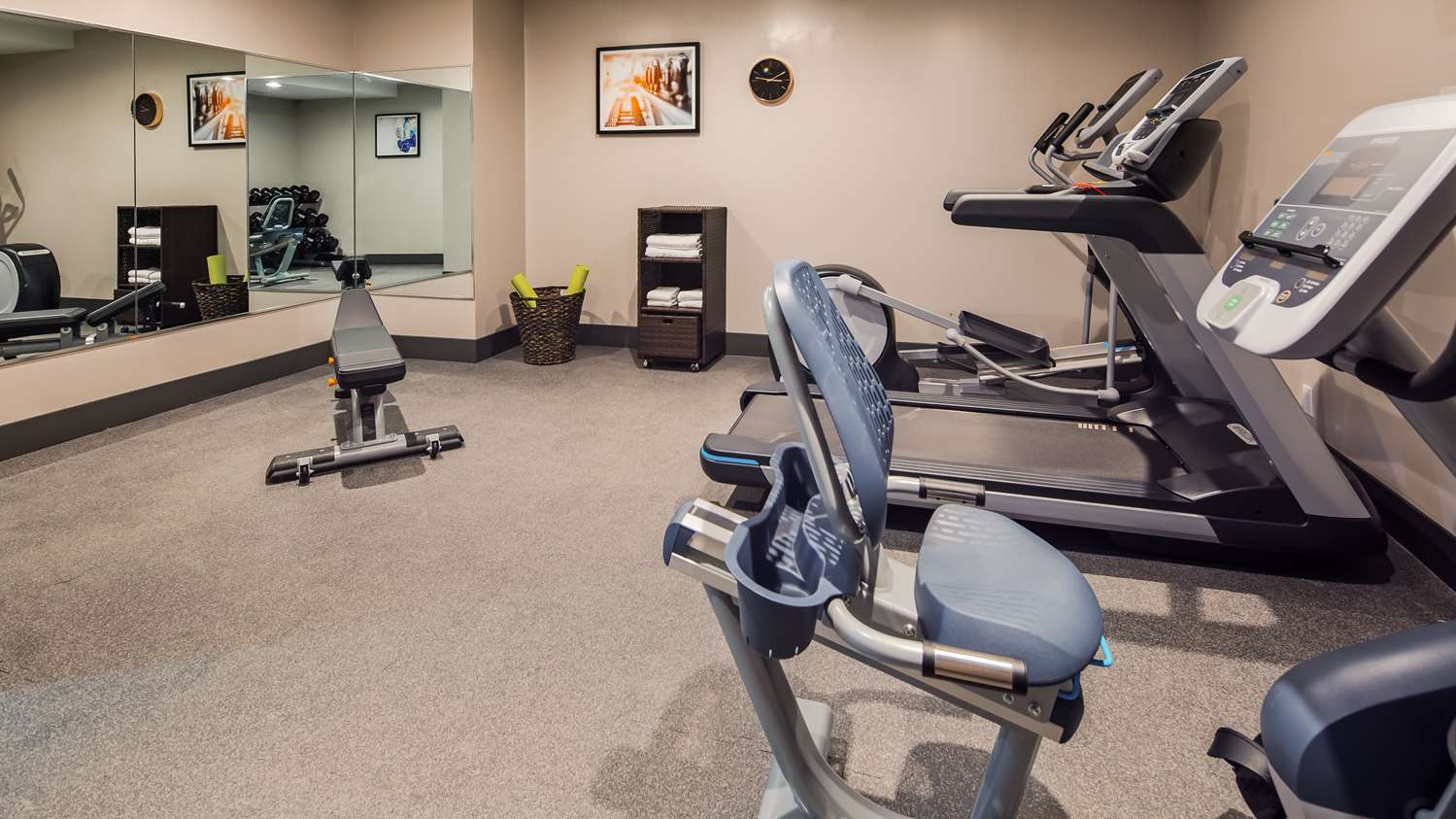 Western Far Rockaway/jfk Airport Area 3* New York City
