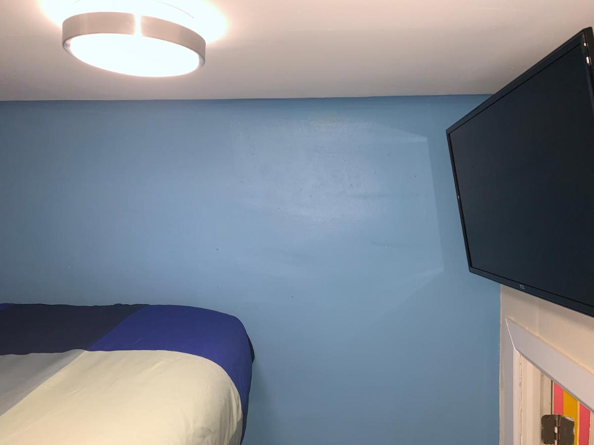 Private In A Shared 15 Minutes To Times Square! Privat bolig *