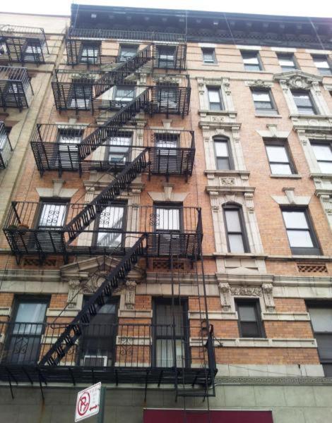 Mia East Village - Free Street Parking + Wifi *