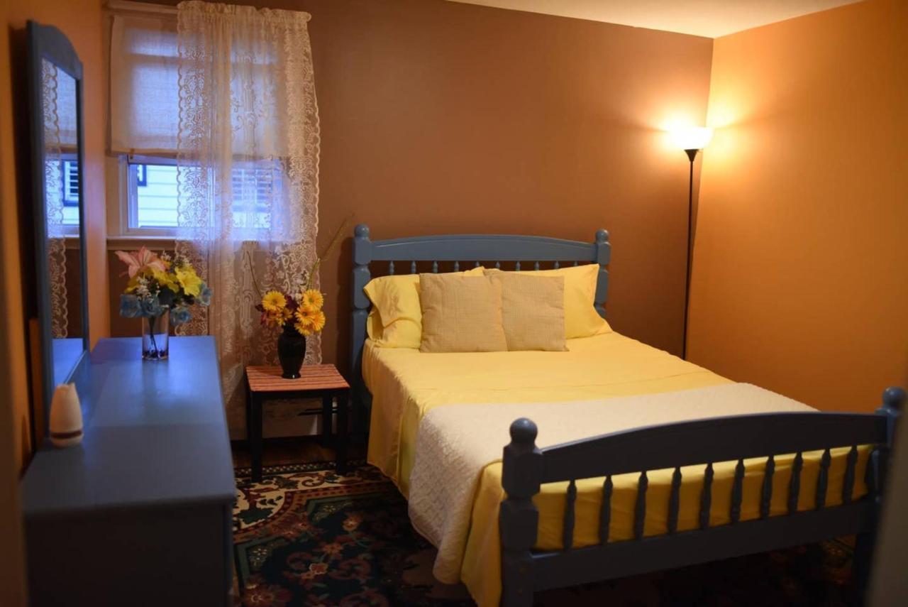 Beautiful Near Jfk And Close To Laguardia Airports Alloggio in famiglia *