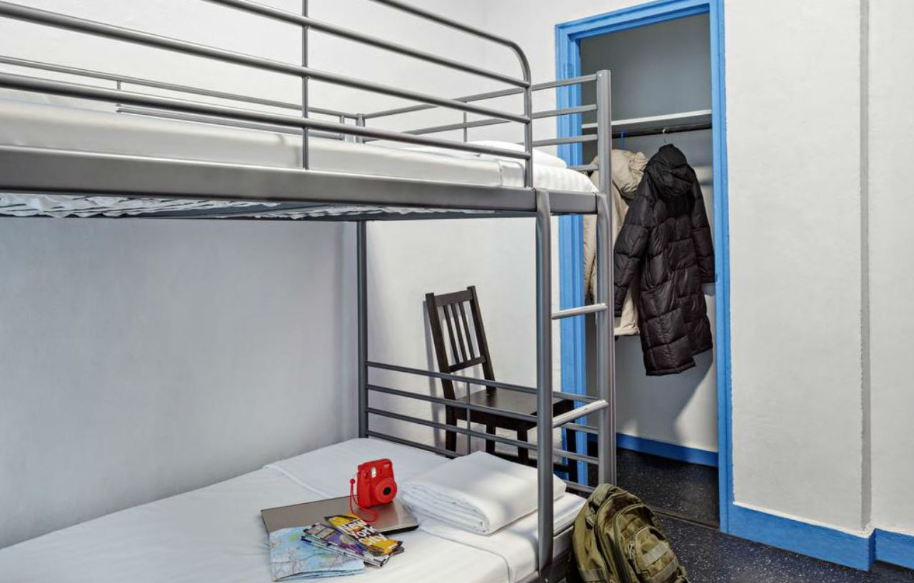 Park West Albergue