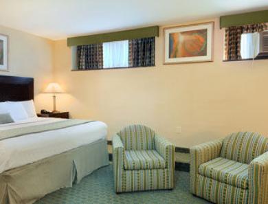 Hillcrest Near Jfk Airtrain Hotel New York