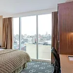Wyndham Garden Chinatown