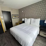 Glo Best Western Bronx Nyc