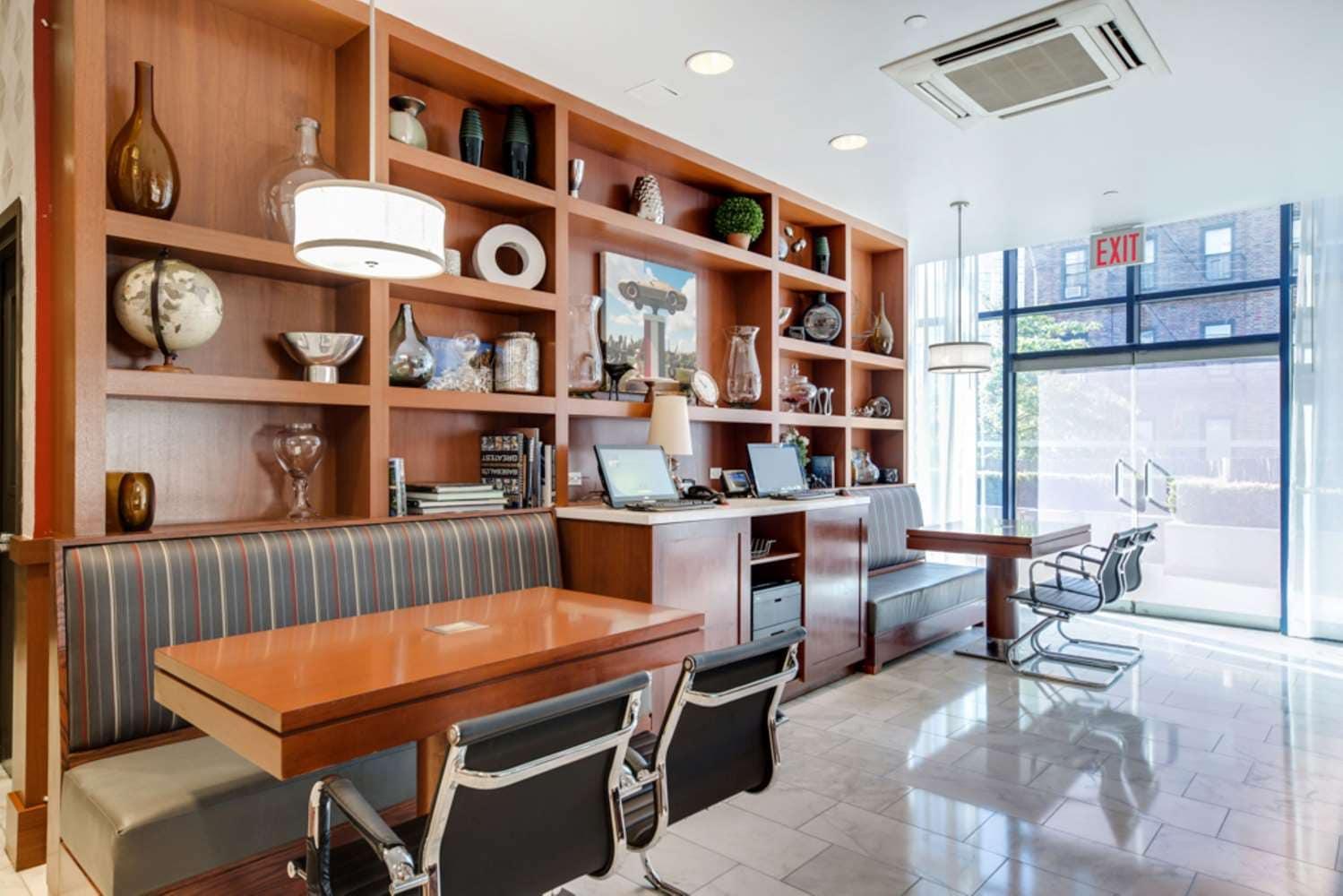 Vista Lic Hotel, Premier Collection By Western Nueva York