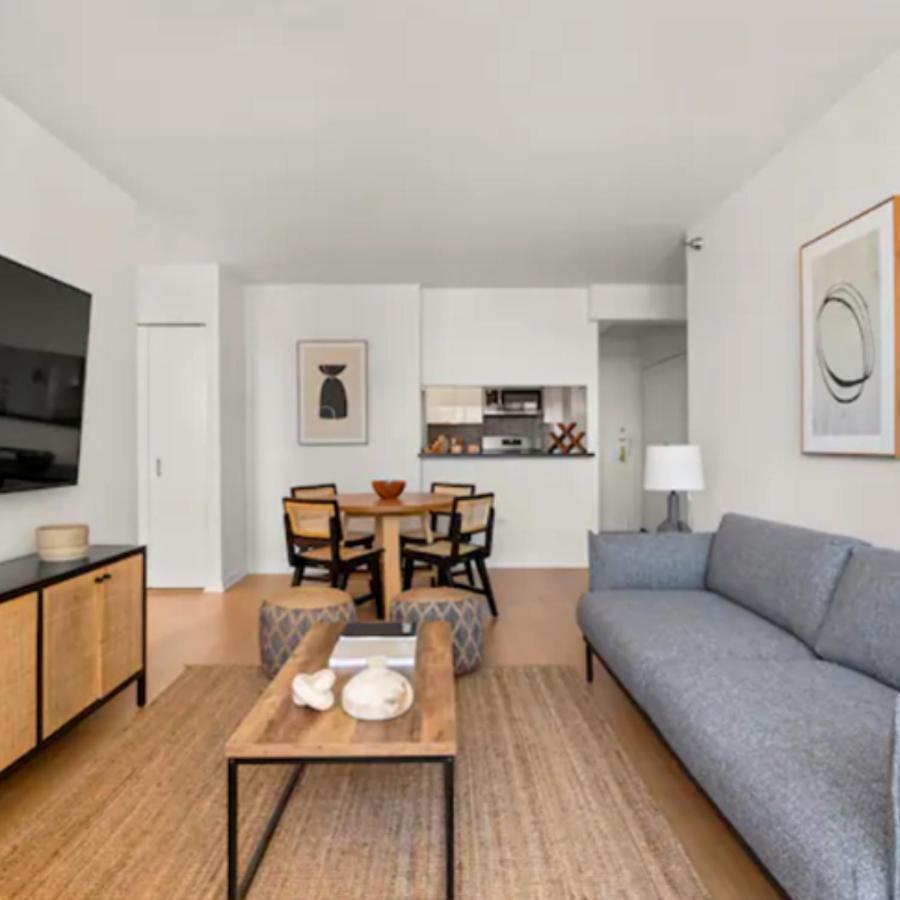 Family In Excellent Sector Of Appartement