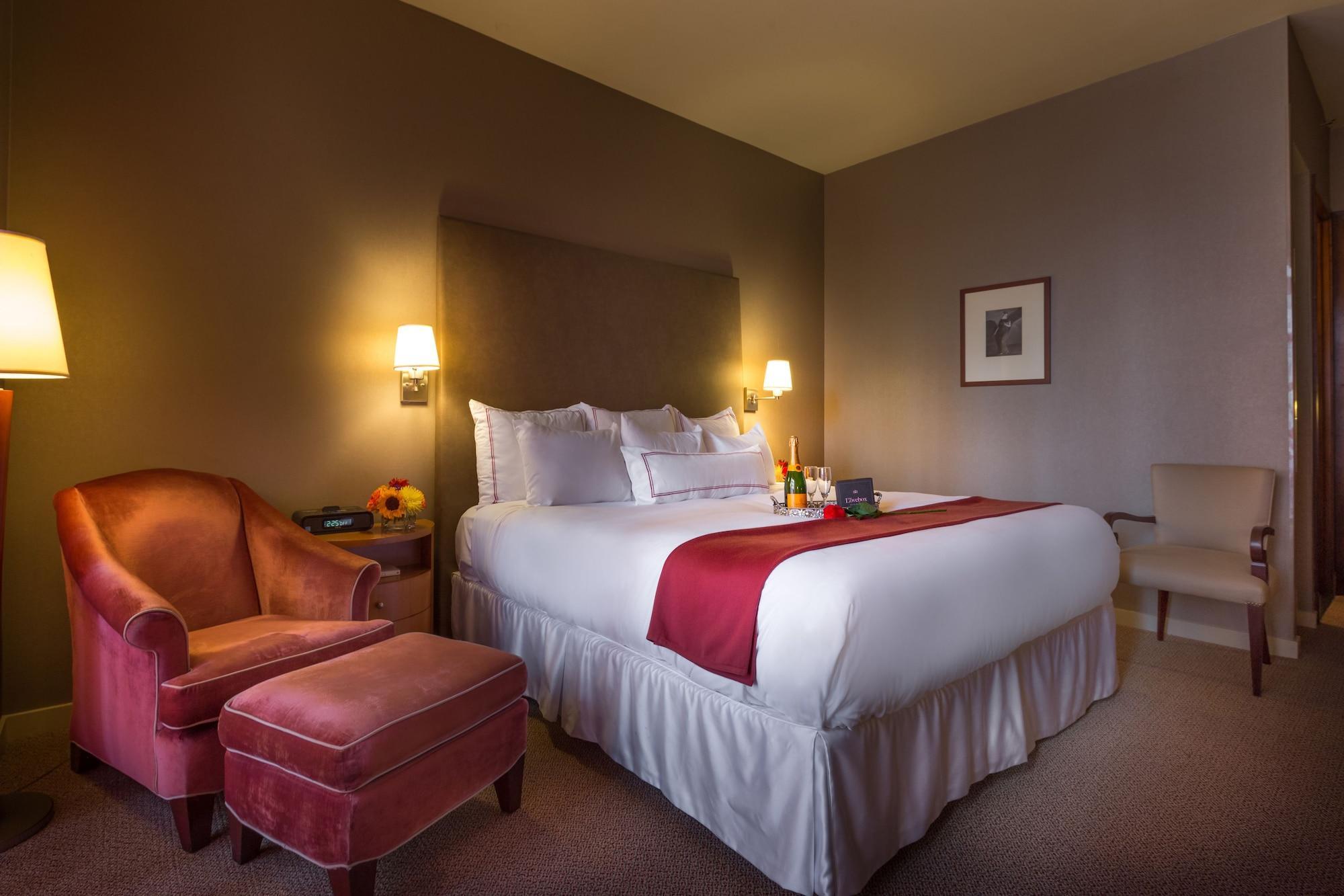 Hotel Giraffe By Library Collection New York City