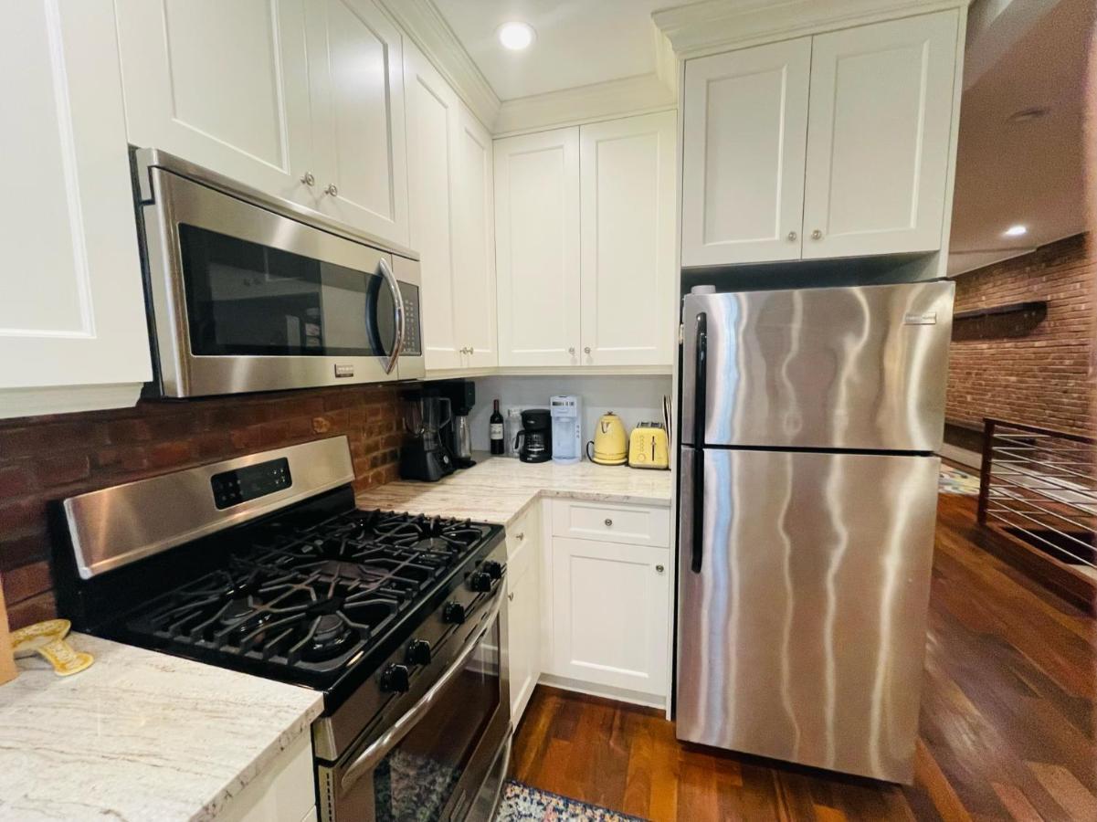 Сasa de vacaciones Historic Brownstone - Newly Renovated Brownstone On Historic Street With Outdoor Space Nueva York