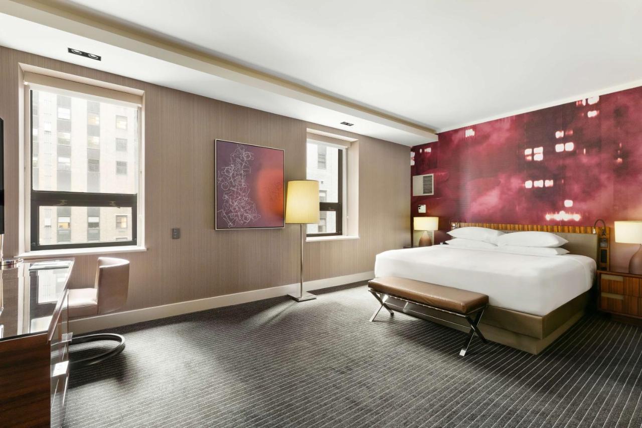 Hyatt Grand Hotel 4*