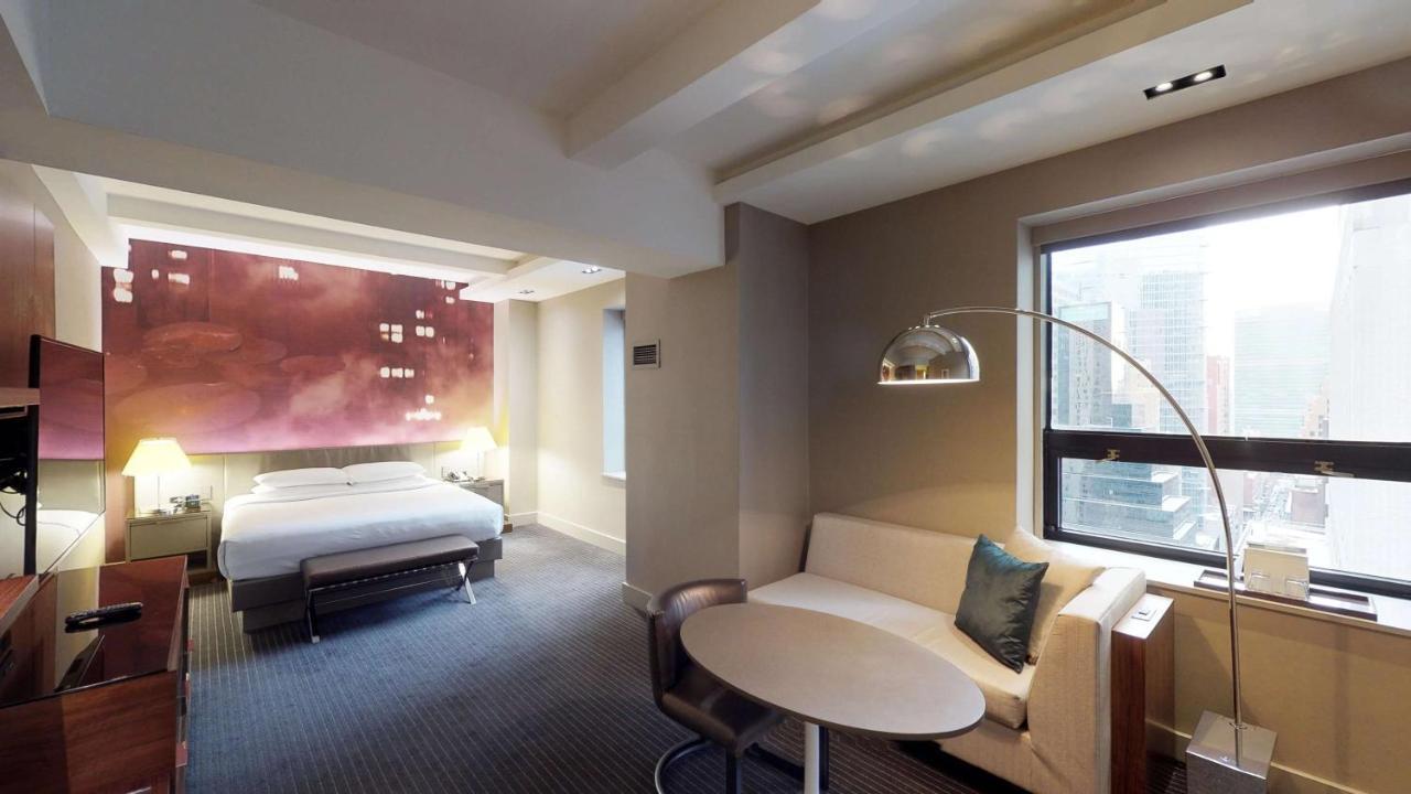 Hyatt Grand 4*