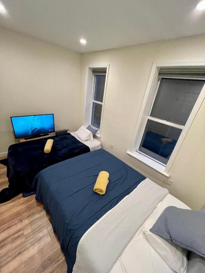 Elegant Private Close To Manhattan! - Is In A 2 Bedrooms Apartament And First Floor With Free Street Parking * Nova York