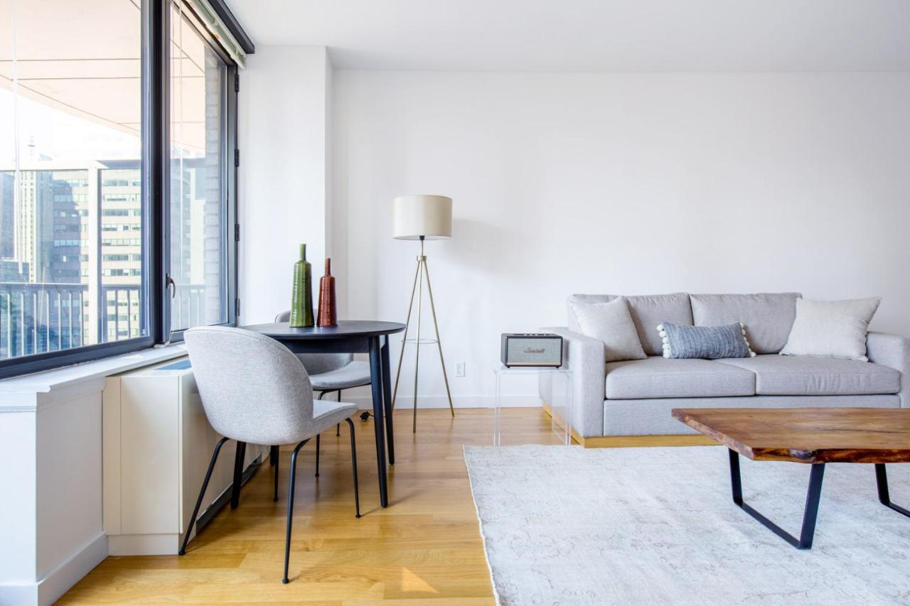 Sutton Place 1br W Elevator Nr Park Nyc-520 New York
