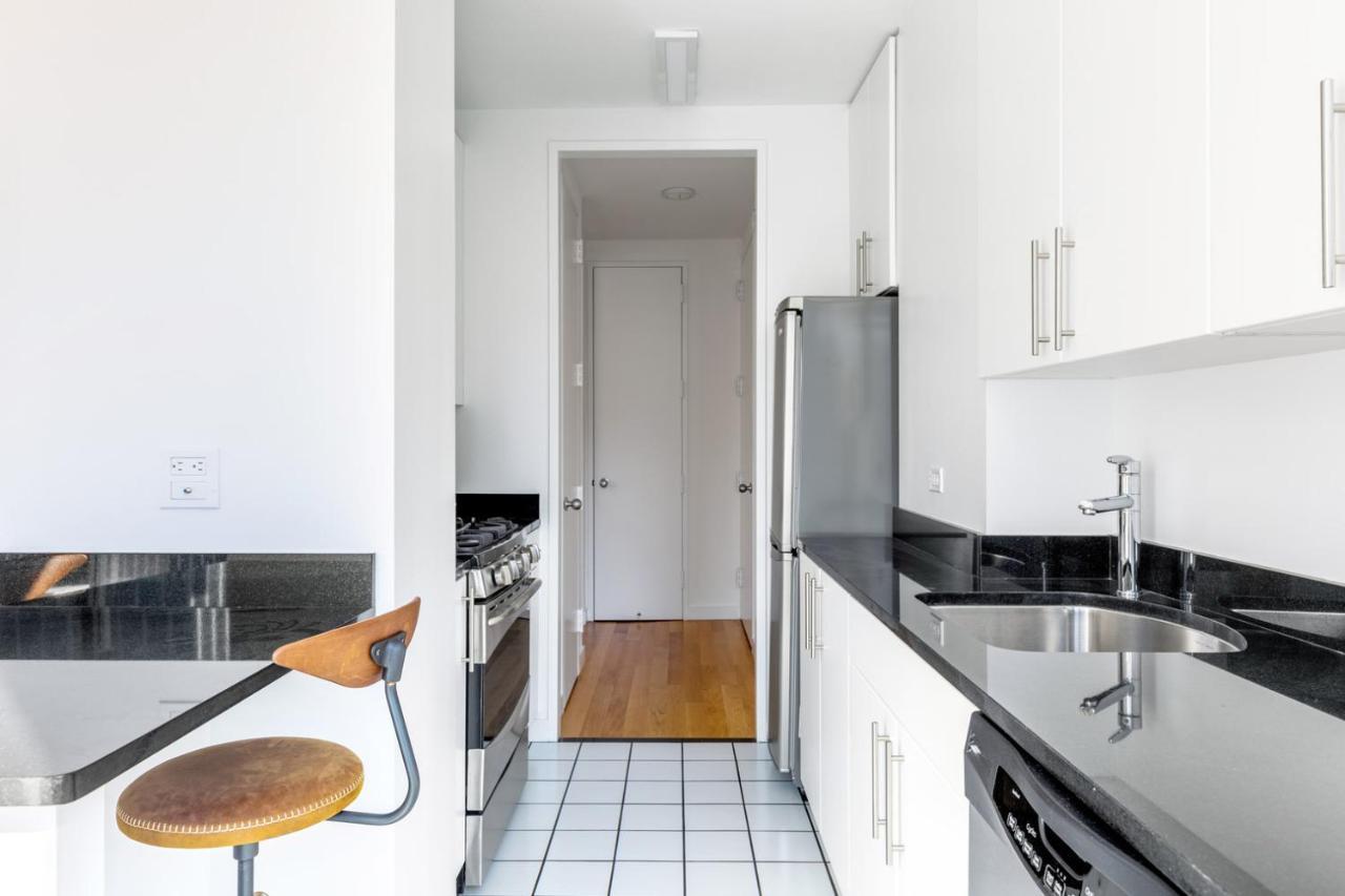 Appartement Sutton Place 1br W Elevator Nr Park Nyc-520