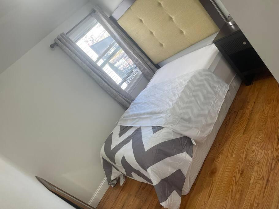 Gem In The Bronx, Apartamento