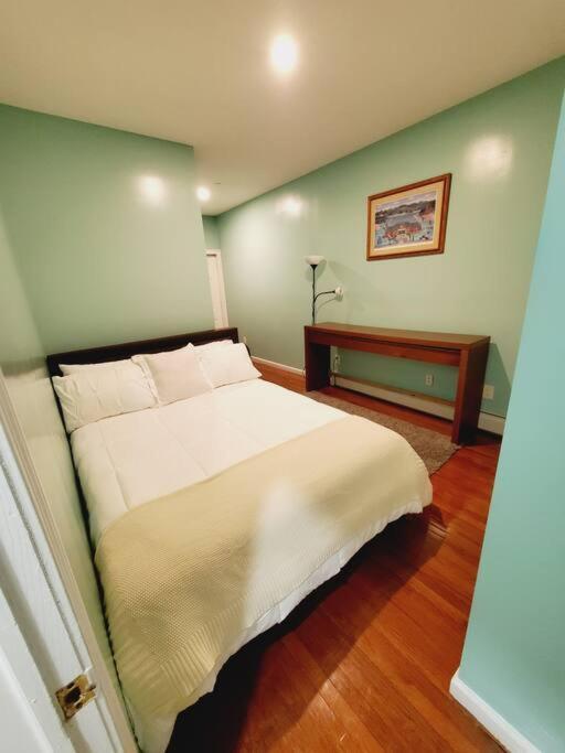 Apartamento Beautiful Bedroom In A Private With Access To Patio Nova York