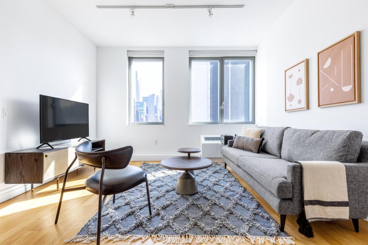Hells Kitchen 1br W Doorman Nr Park Nyc-524 Appartement New York