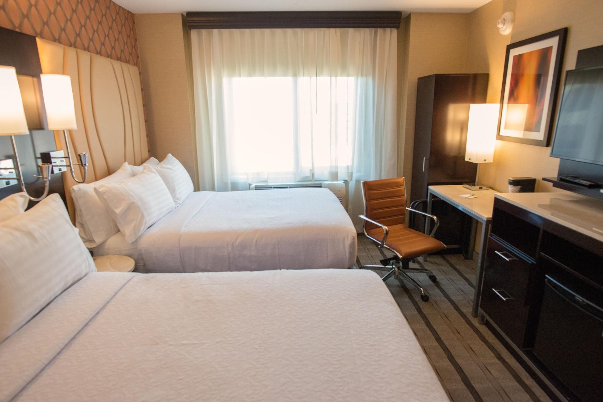- Times Square By Ihg Hotel New York