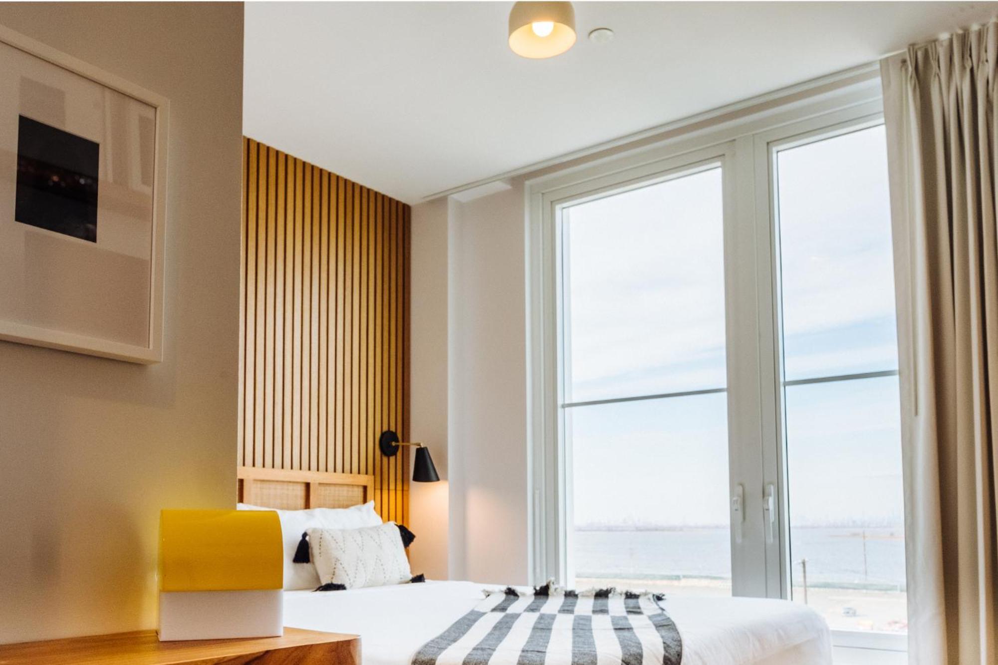 Hotel The Rockaway New York City