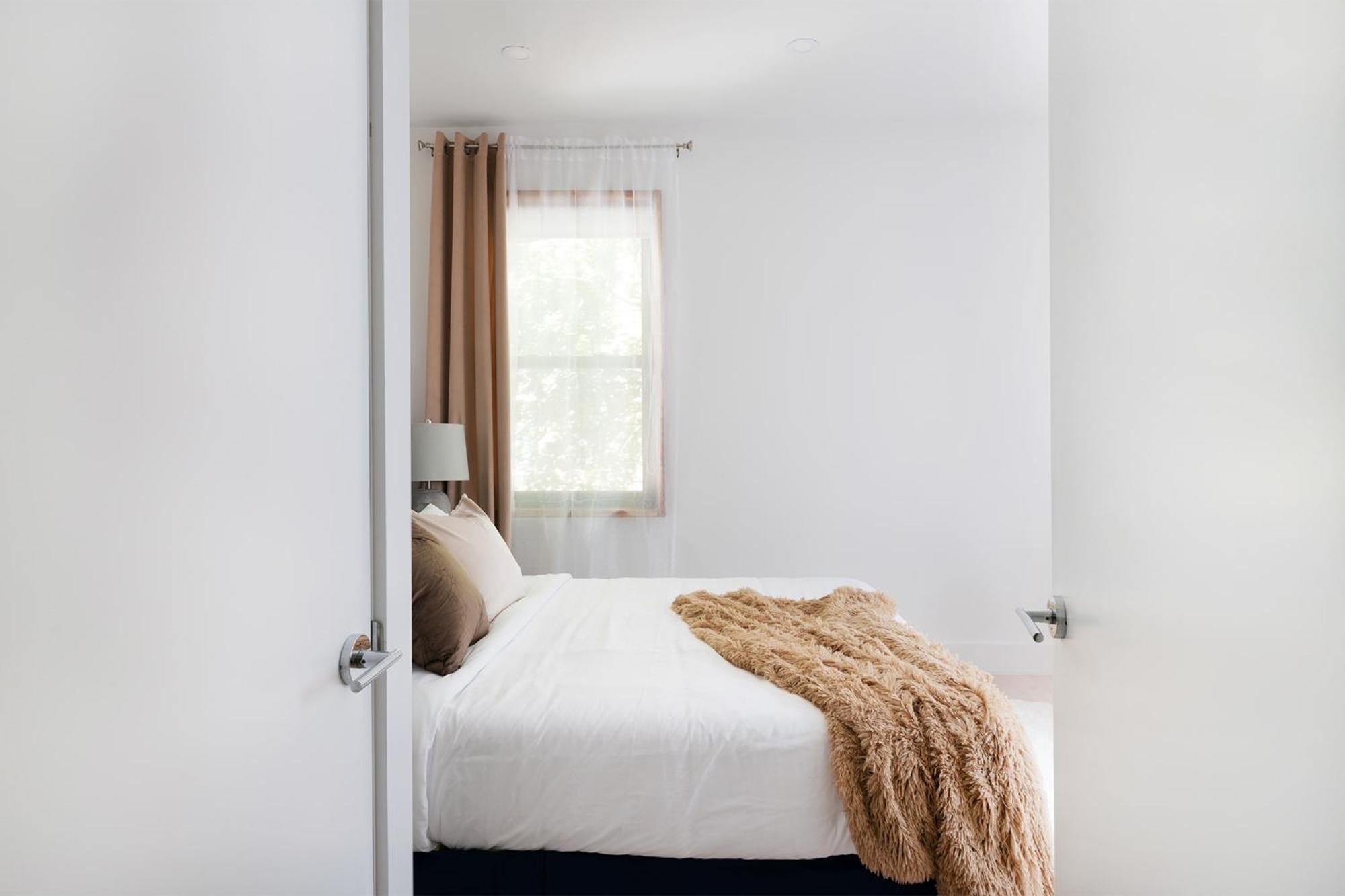 Lejlighed 78-4a 2br Duplex With A Balcony Prime Ues *