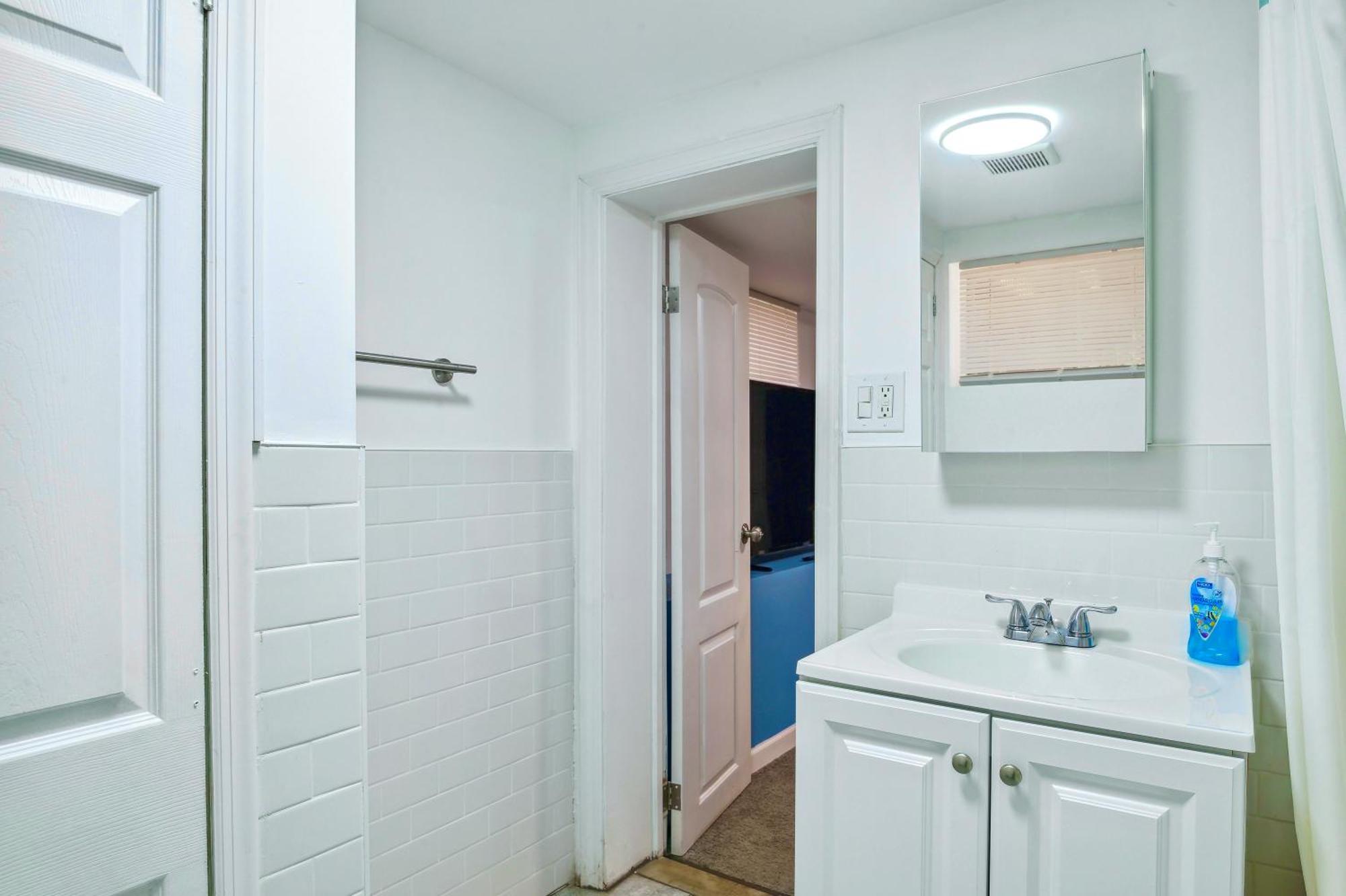 Luxury Lower Ground 2bd - Manhattan Beach Appartement
