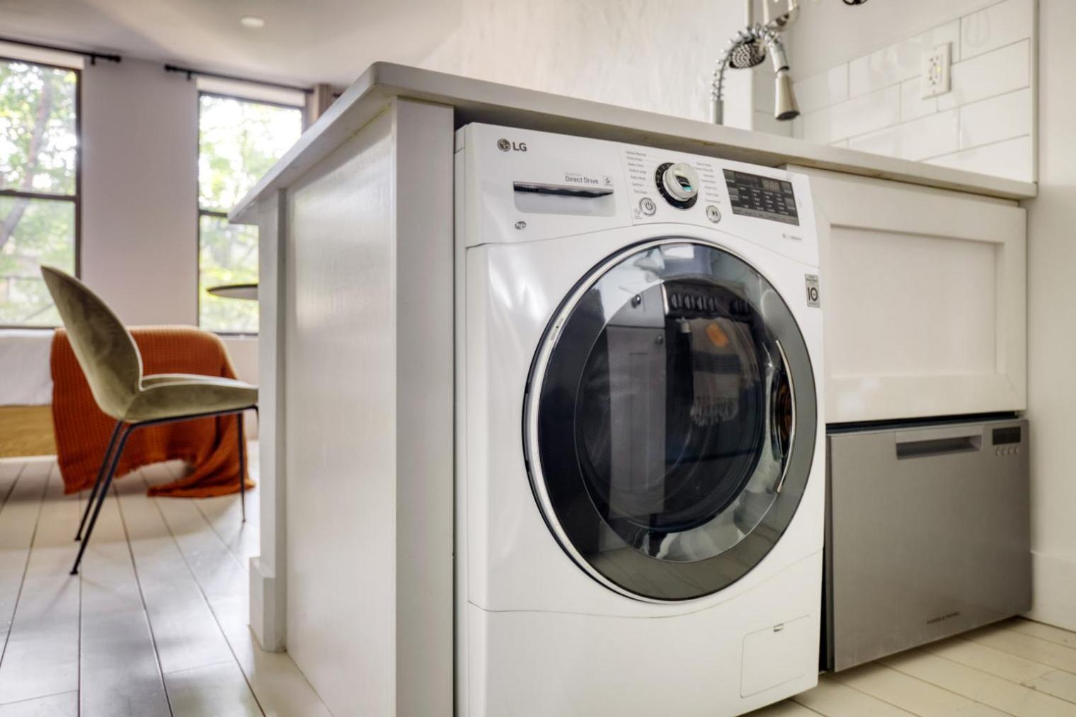 E Village W Wd Nr Tompkins Sq Park Nyc-878 Appartement