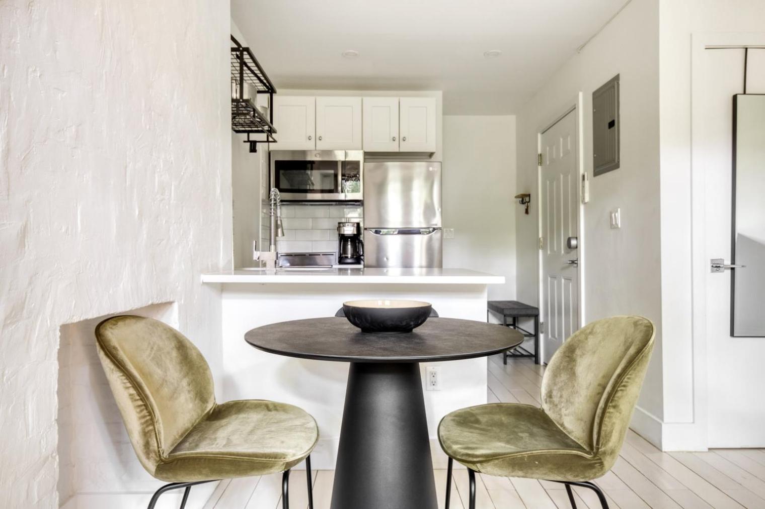 E Village W Wd Nr Tompkins Sq Park Nyc-878 Appartement *
