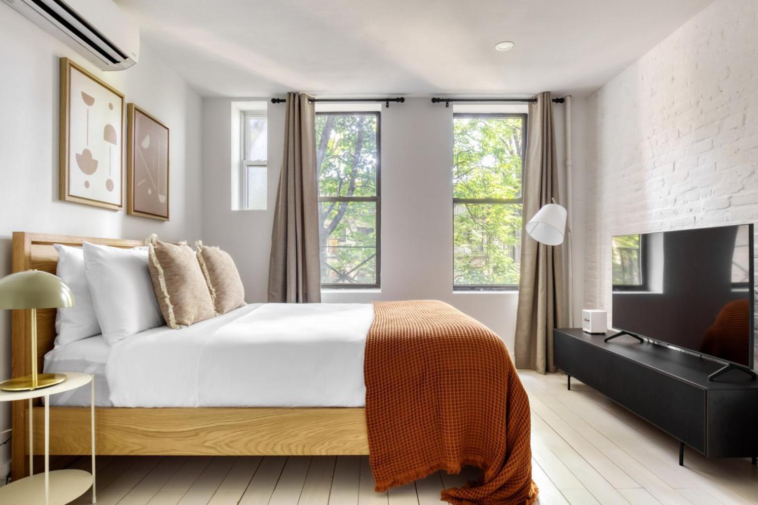 E Village W Wd Nr Tompkins Sq Park Nyc-878 Appartement