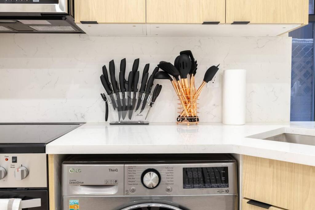 170-g 3br Duplex With Outdoor Space East Village Appartement *
