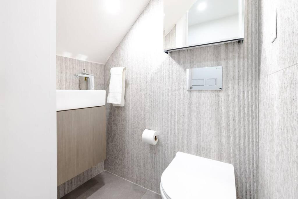 Appartement 170-g 3br Duplex With Outdoor Space East Village New York