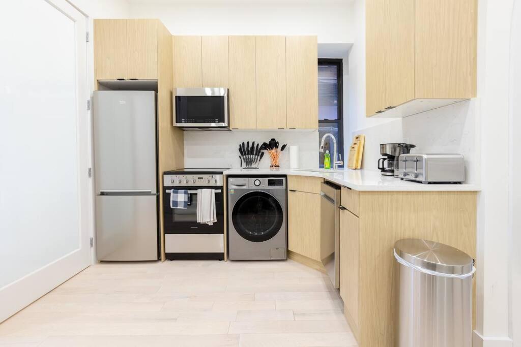 Appartement 170-g 3br Duplex With Outdoor Space East Village New York